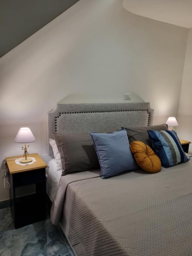 Appartement La Casa Di Milly à Naples Extérieur photo